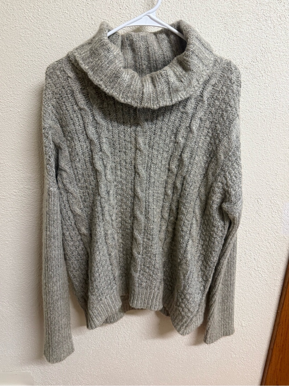 Cozy Cable-Knit Turtleneck Sweater - Gray